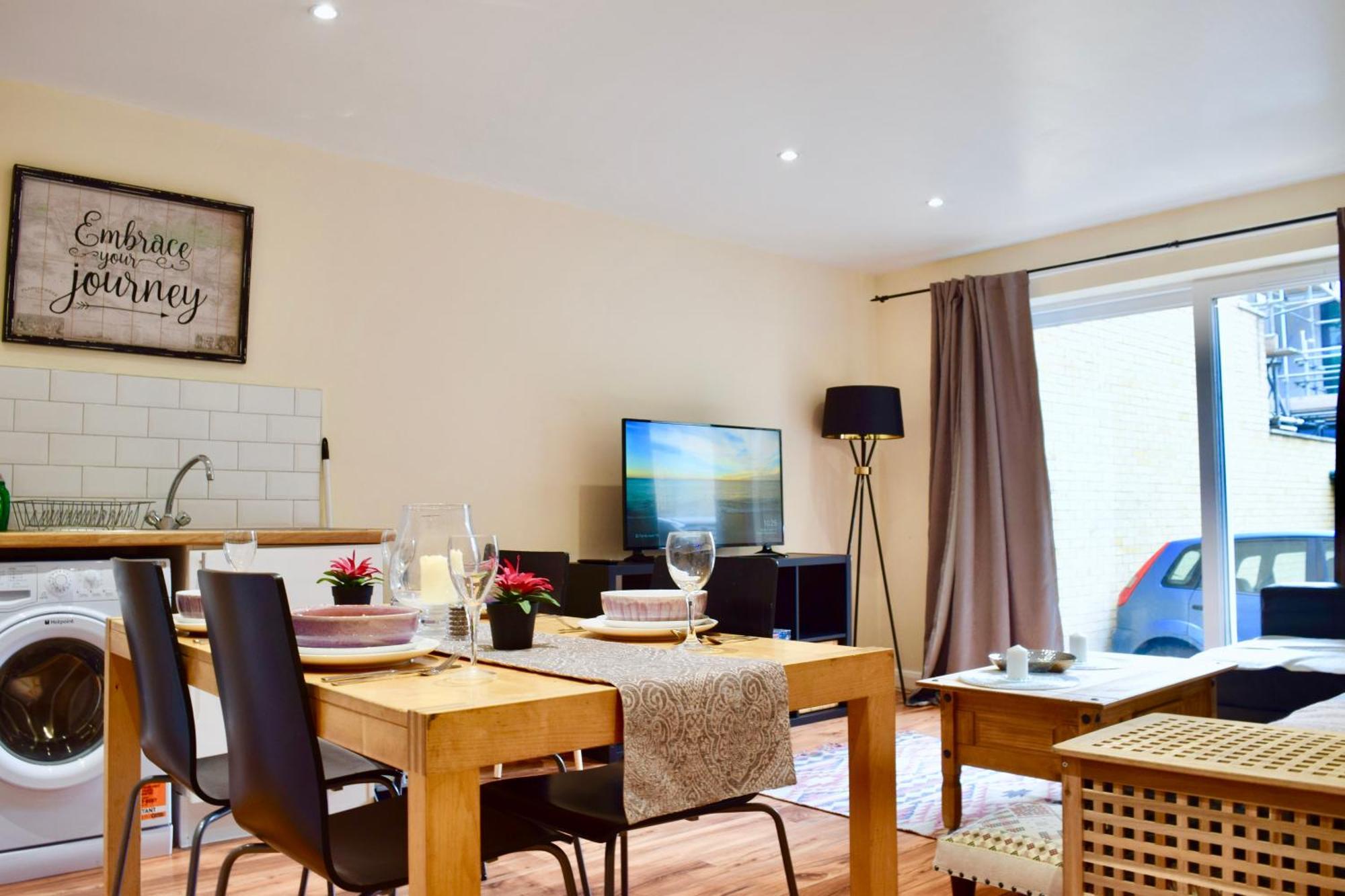 Stylish And Homely 4 Bedroom Home In East 伦敦 外观 照片