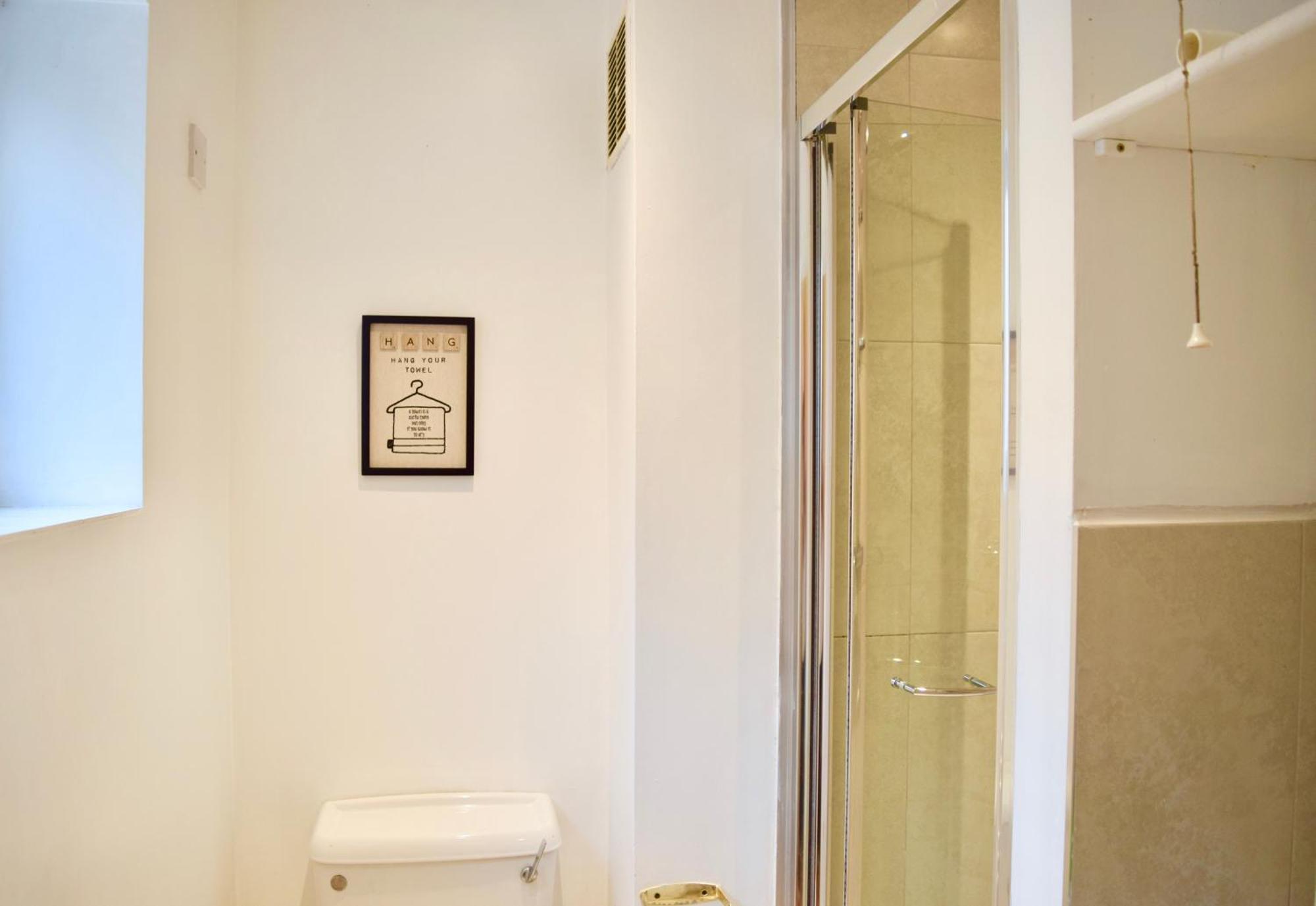 Stylish And Homely 4 Bedroom Home In East 伦敦 外观 照片